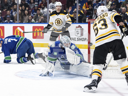 Bruins Canucks Hockey