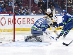 Bruins Canucks Hockey