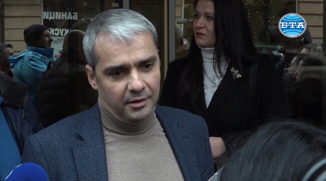 Силно се надявам да излезем с решение, след което да има шанс за правителство, каза Павел Раличков от БСП