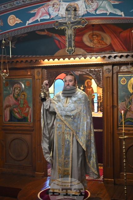 С неделната литургия сме заедно с Господ на духовната трапеза, каза архимандрит Антим в Клисурския манастир край Берковица