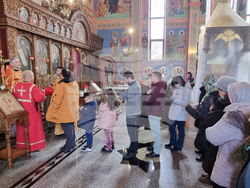 Шумен - църква „Свети Три Светители” - неделна служба