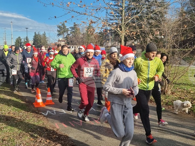 В Плевен се състоя благотворително бягане в подкрепа на кампанията „Мото Коледа“