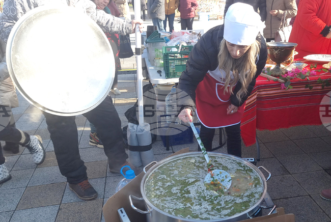 Горна и Долна Митрополия се срещнаха в Плевен на кулинарен двубой