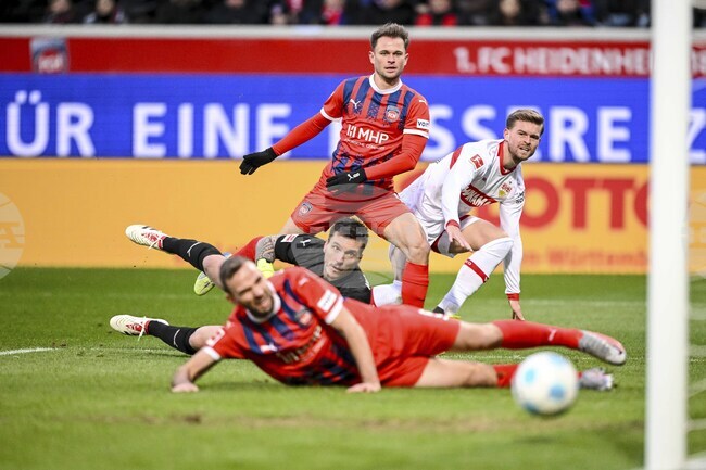 Щутгарт победи Хайденхайм като гост в Бундеслигата