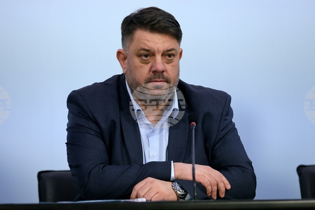 Свидетели сме на първите стъпки към мирно решение на конфликта между Русия и Украйна, заявява в позиция Атанас Зафиров