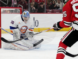 Islanders Blackhawks Hockey