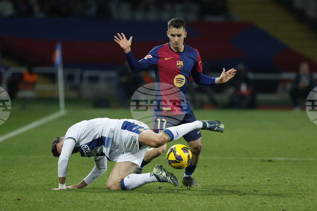 Марк Касадо от Барселона избегна операция, но ще отсъства два месеца от терените