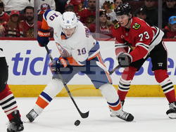 Islanders Blackhawks Hockey