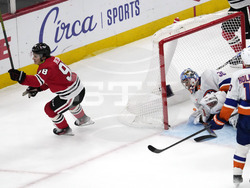 Islanders Blackhawks Hockey