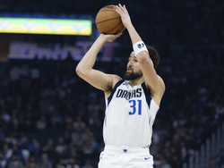 Mavericks Warriors Basketball