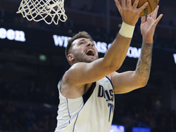 Mavericks Warriors Basketball
