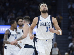Mavericks Warriors Basketball
