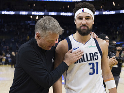 Mavericks Warriors Basketball