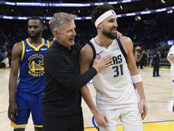 Mavericks Warriors Basketball