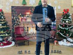 Коледно тържество под надслов „Чудо подари ми” се състоя в училище „Св. св Кирил и Методий” в Лос Анджелис