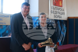 Българска федерация по борба - награди