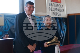 Българска федерация по борба - награди