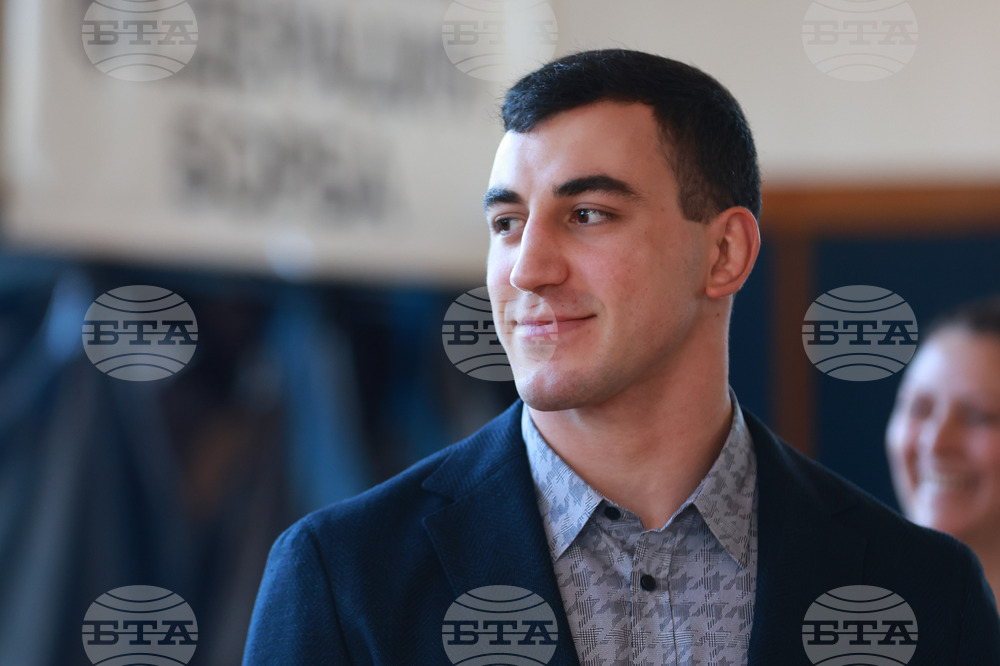 Българска федерация по борба - награди - Семен Новиков