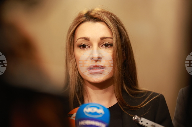 Все още не са определени дата и час за срещата с ГЕРБ-СДС, от ИТН ще се отзовем, когато ни поканят официално, каза Павела Митова