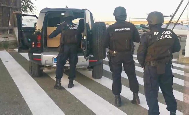 ГД „Гранична полиция“: Гранични полицаи от РДГП-Бургас откриха 73 кг кокаин на кораб, пристигащ от Испания