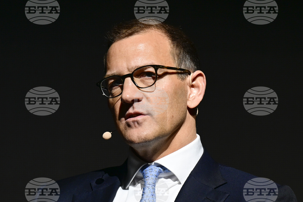 Компанията на чешкия милиардер Даниел Кретински придобива голям дял във френската „ТоталЕнержи“