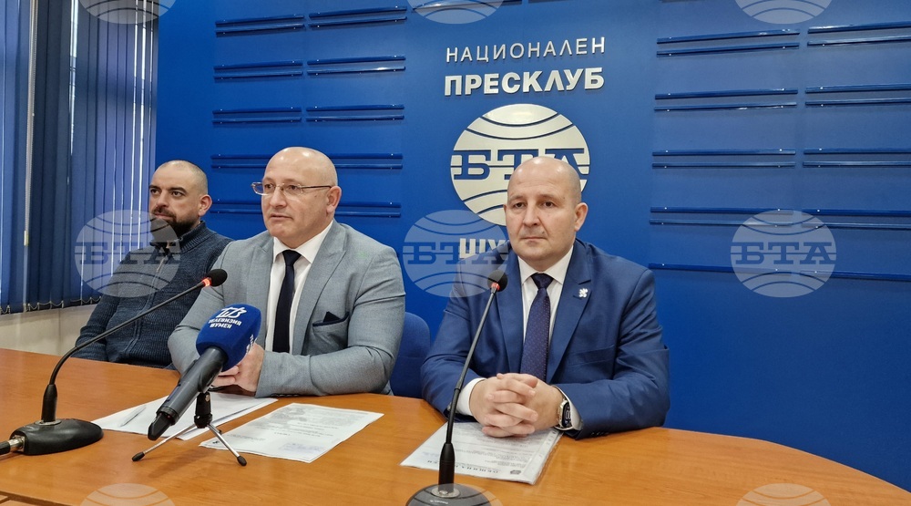 Представители на партия "Възраждане" коментираха в Шумен актуалната политическа обстановка