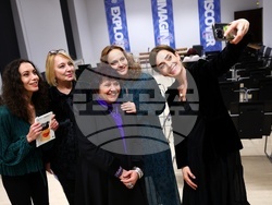 Четене на стихове от книгата „Любовите ни“