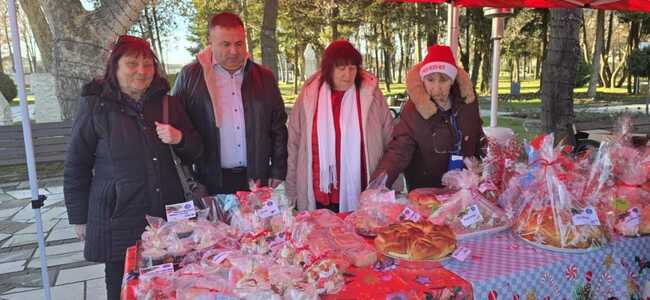 Започна традиционният коледен базар в центъра на Павел баня