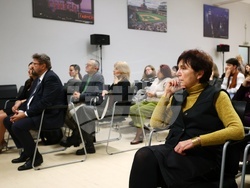 Четене на стихове от книгата „Любовите ни“