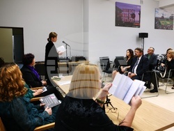 Четене на стихове от книгата „Любовите ни“