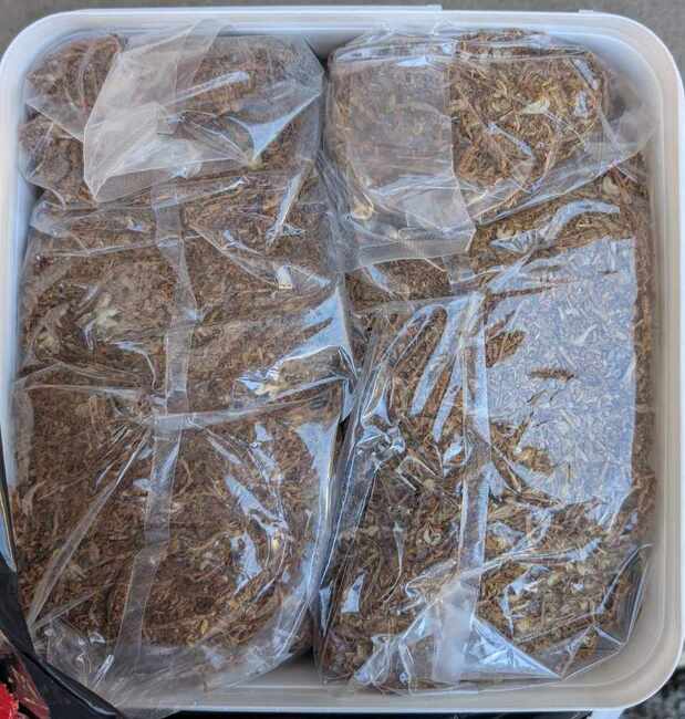 Иззет е 8 кг тютюн без акцизен бандерол, съобщиха от към Областната дирекция на МВР - Шумен