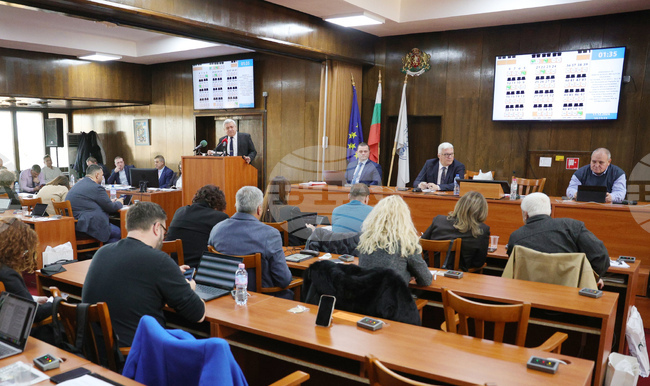 Общинският съвет в Русе подкрепи увеличението на такса битови отпадъци и още два местни данъка 