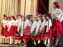 Годишен коледен концерт на училище „Гергана“ събра българската общност в Ню Йорк 