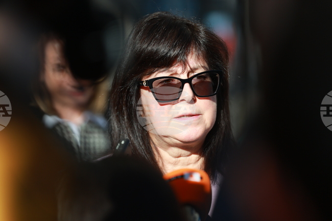 Има достатъчно средства за асистирана репродукция, започва работа по промяна на критериите за финансиране на донорски процедури, каза министър Галя Кондева