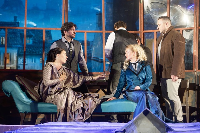 Илина Михайлова дебютира в ролята на Мими в коледното представление на „Бохеми“ на Варненската опера