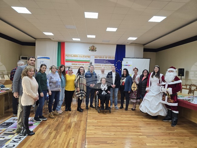 Коледен базар на социални предприятия и социални услуги е организиран в Областна администрация - Плевен 