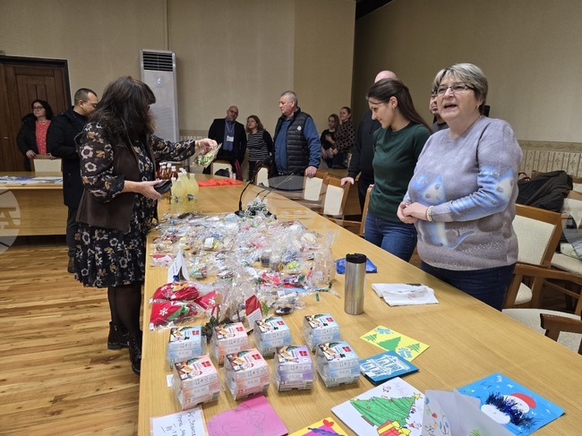 Плевен - областна администрация - коледен базар