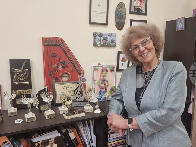 След оперната сцена открих себе си в очите и сърцата на децата от хор „Звъника“, каза пред БТА диригентът Ваня Делийска