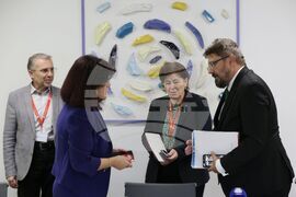 Българска телеграфна агенция - Висше бизнес училище - договор - подписване