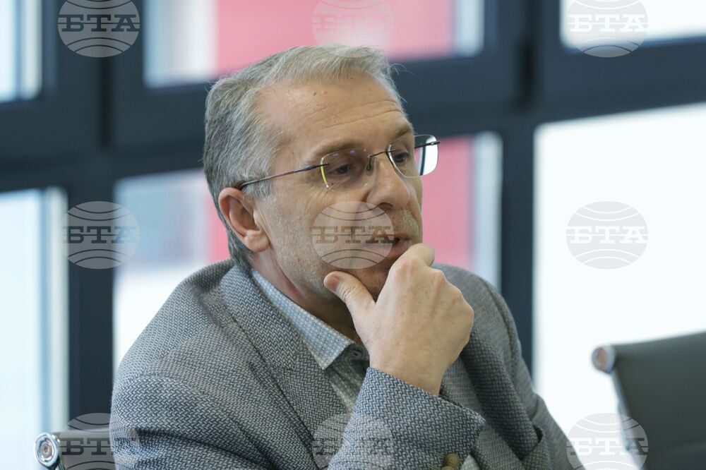 Българска телеграфна агенция - Висше бизнес училище - договор - подписване