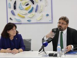 Българска телеграфна агенция - Висше бизнес училище - договор - подписване