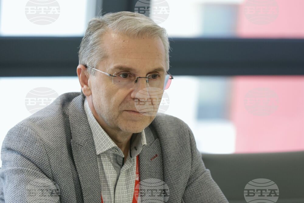 Българска телеграфна агенция - Висше бизнес училище - договор - подписване