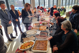 Перник - Илияна Йотова - "Традиционни ястия, напитки и реквизит в българската кухня" - изложба-конкурс