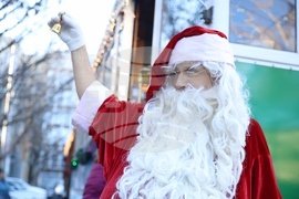 Коледен ретро трамвай