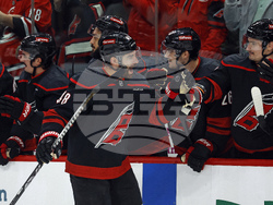 Islanders Hurricanes Hockey
