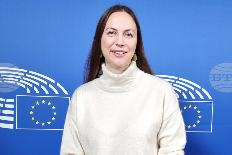 Bulgaria Has Everything to Start Creating AI models for Businesses - MEP Eva Maydell