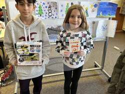 Конкурс за рисунка на тема „Коледа“ организираха от училището към Българския културен център „Роден край“ в Кънектикът, САЩ