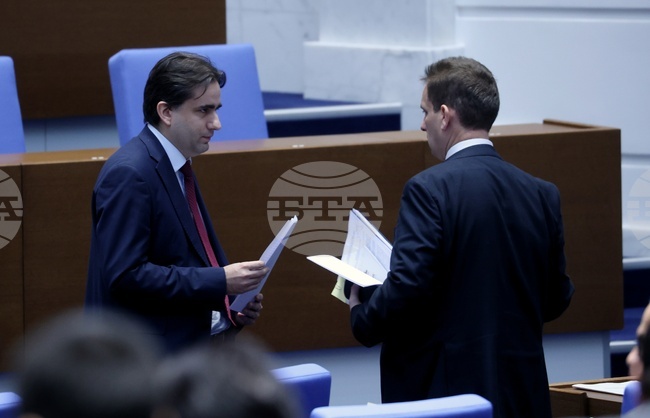 Народното събрание удължи заседанието си до приемането на проекта на парламентарен правилник 