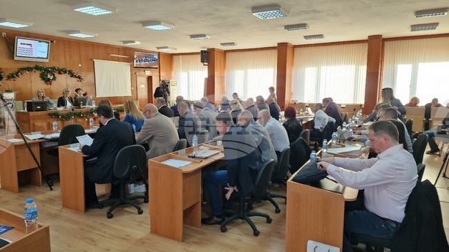 Общинските съветници в Шумен ще гласуват програма за управление и разпореждане с общински имоти и общински план за младежта