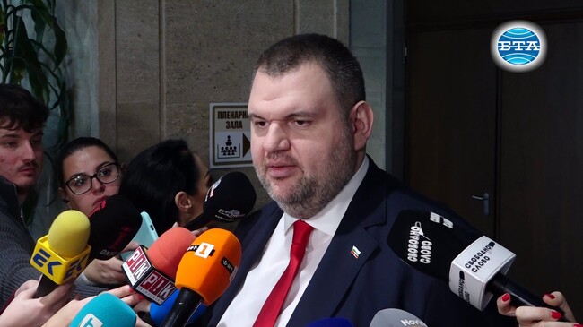 Ние подкрепяме служебния премиер Димитър Главчев относно решението за Украйна, каза Делян Пеевски